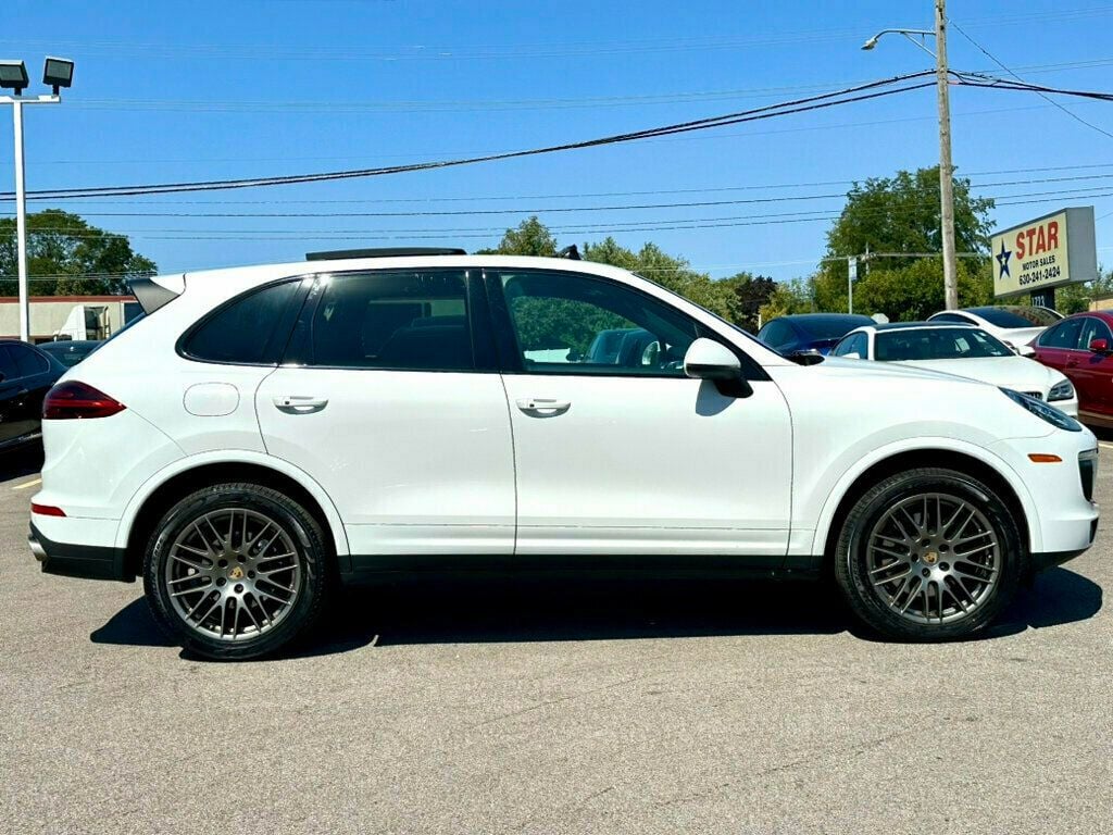 2017 Porsche Cayenne Platinum Edition AWD - 22583275 - 15