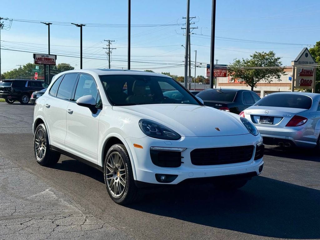 2017 Porsche Cayenne Platinum Edition photo 2