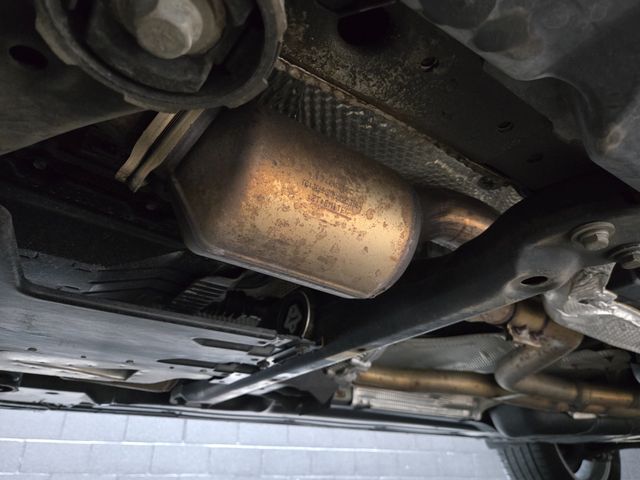 2017 Porsche Cayenne S AWD - 23090293 - 32