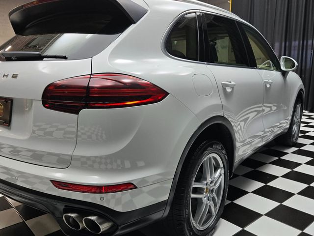 2017 Porsche Cayenne S AWD - 23090293 - 47