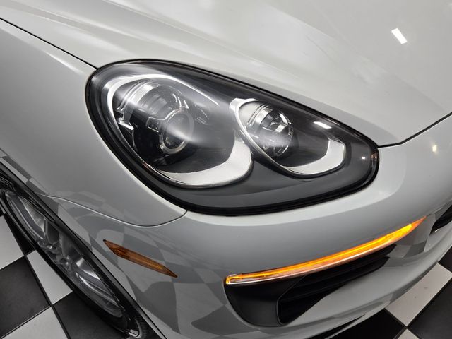 2017 Porsche Cayenne S AWD - 23090293 - 61