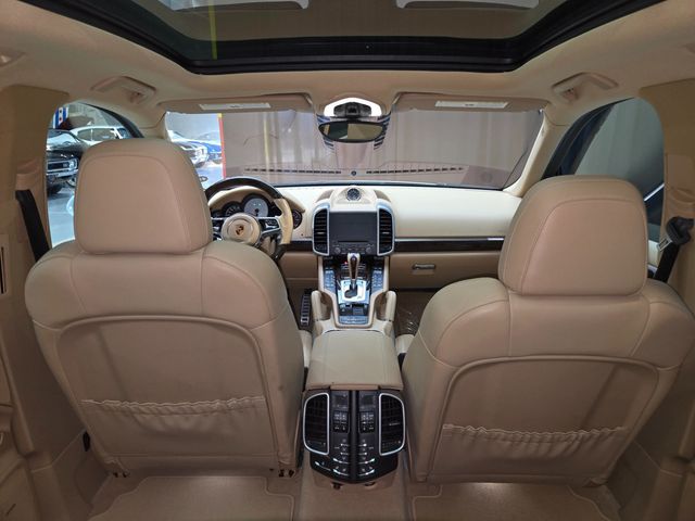 2017 Porsche Cayenne S AWD - 23090293 - 79