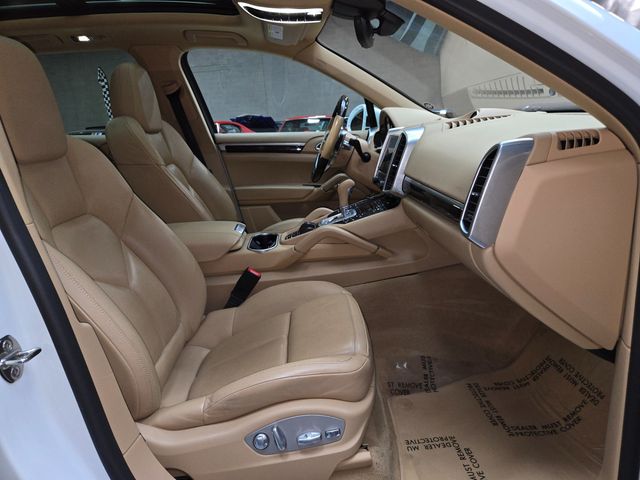 2017 Porsche Cayenne S AWD - 23090293 - 84