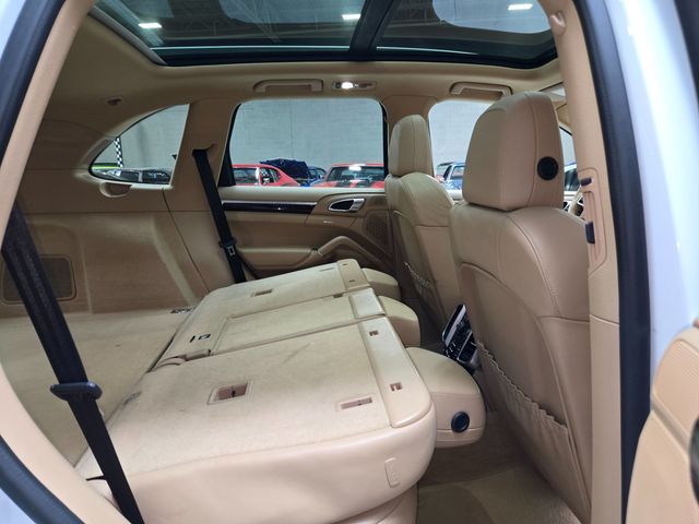 2017 Porsche Cayenne S AWD - 23090293 - 93