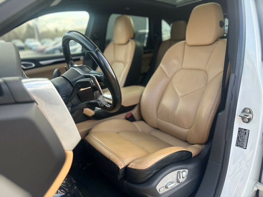 2017 Porsche Cayenne S AWD - 23005283 - 14