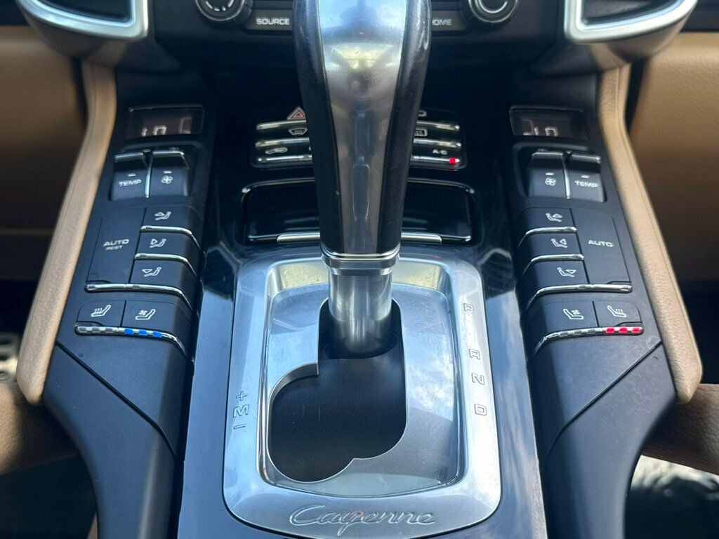 2017 Porsche Cayenne S AWD - 23005283 - 25