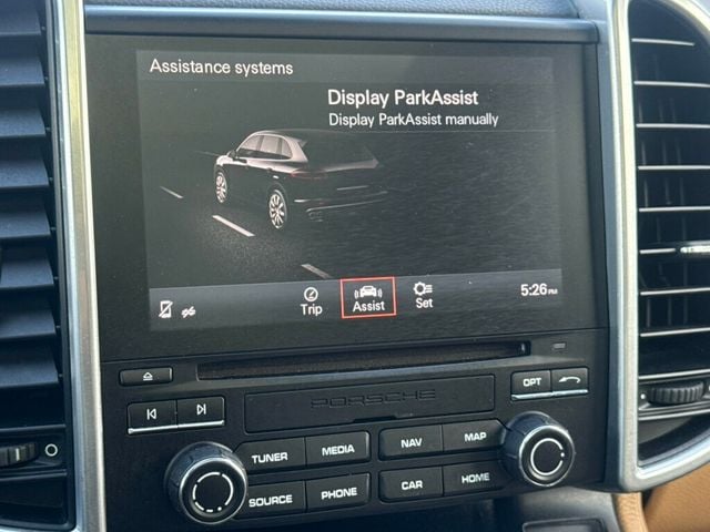 2017 Porsche Cayenne S AWD - 23005283 - 29