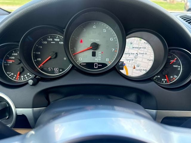 2017 Porsche Cayenne S AWD - 23005283 - 30