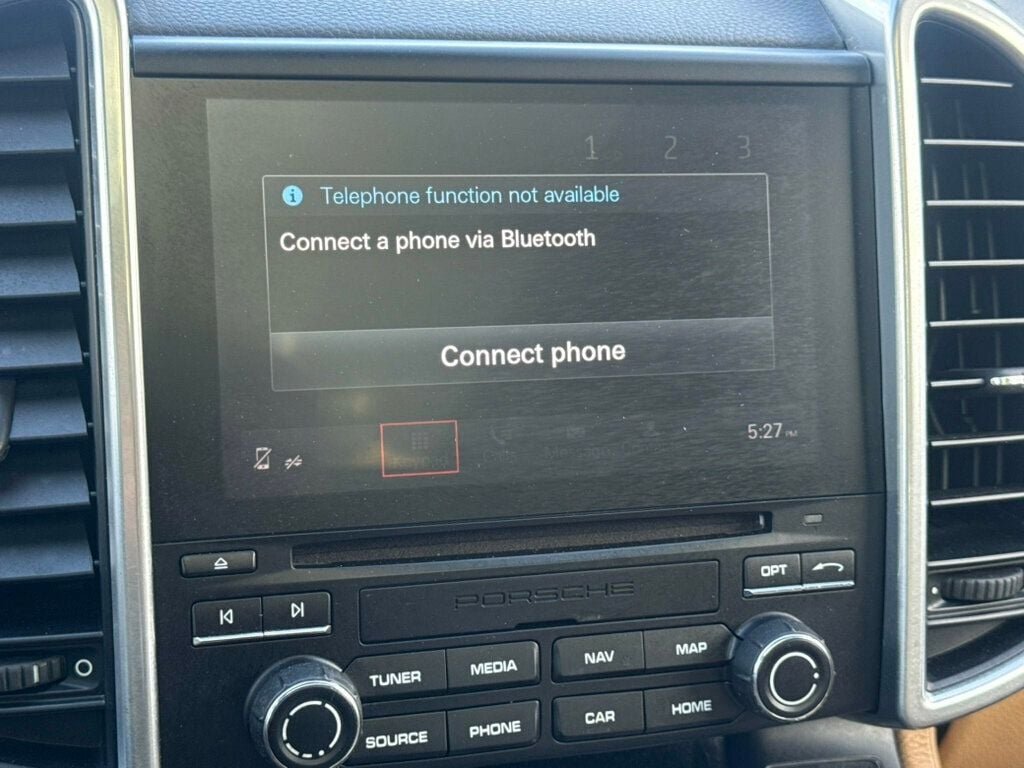 2017 Porsche Cayenne S AWD - 23005283 - 32