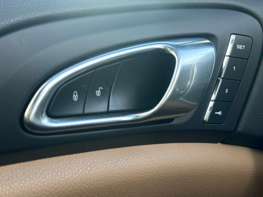 2017 Porsche Cayenne S AWD - 23005283 - 35