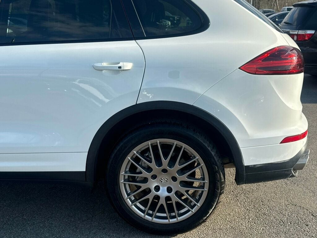 2017 Porsche Cayenne S AWD - 23005283 - 42