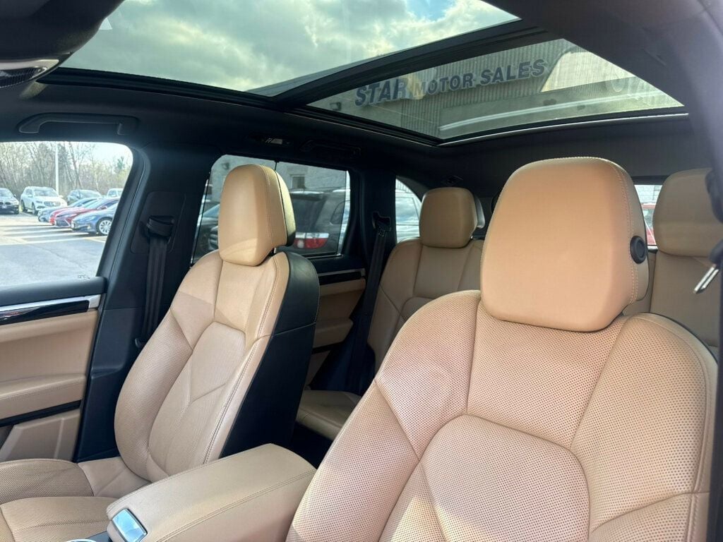 2017 Porsche Cayenne S AWD - 23005283 - 4