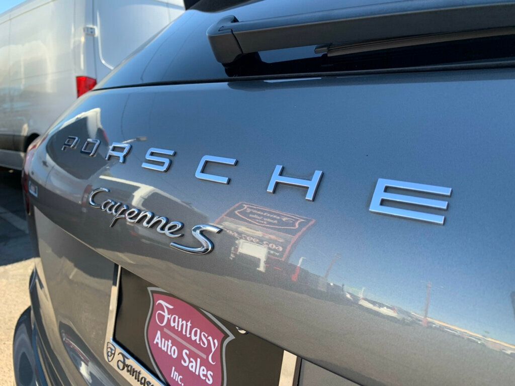 2017 Porsche Cayenne S AWD Low miles Pano Roof/Navi - 22962078 - 18