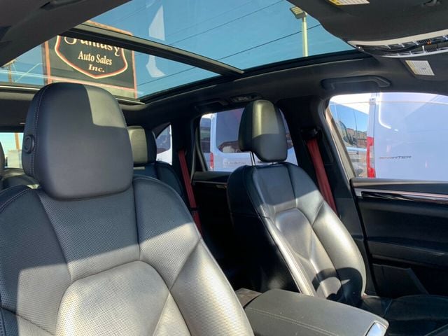 2017 Porsche Cayenne S AWD Low miles Pano Roof/Navi - 22962078 - 28