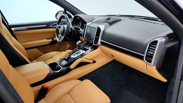 2017 Porsche Cayenne S AWD w/ Premium Package, Bose Sound, Connect Plus & Entry/Drive - 23066421 - 24