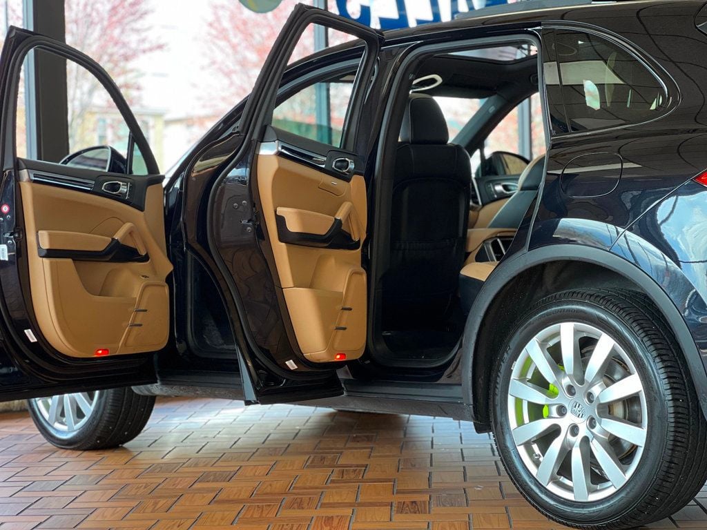 2017 Porsche Cayenne S E-Hybrid AWD - 22830609 - 14