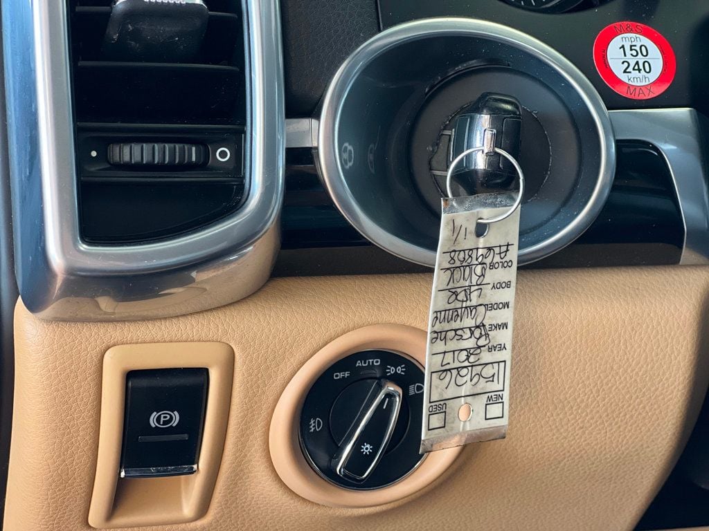 2017 Porsche Cayenne S E-Hybrid AWD - 22830609 - 17