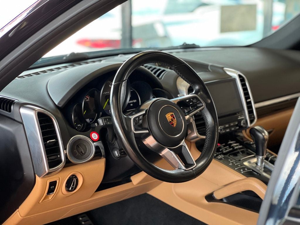 2017 Porsche Cayenne S E-Hybrid AWD - 22830609 - 18