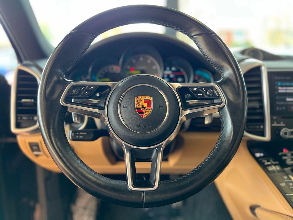 2017 Porsche Cayenne S E-Hybrid AWD - 22830609 - 19