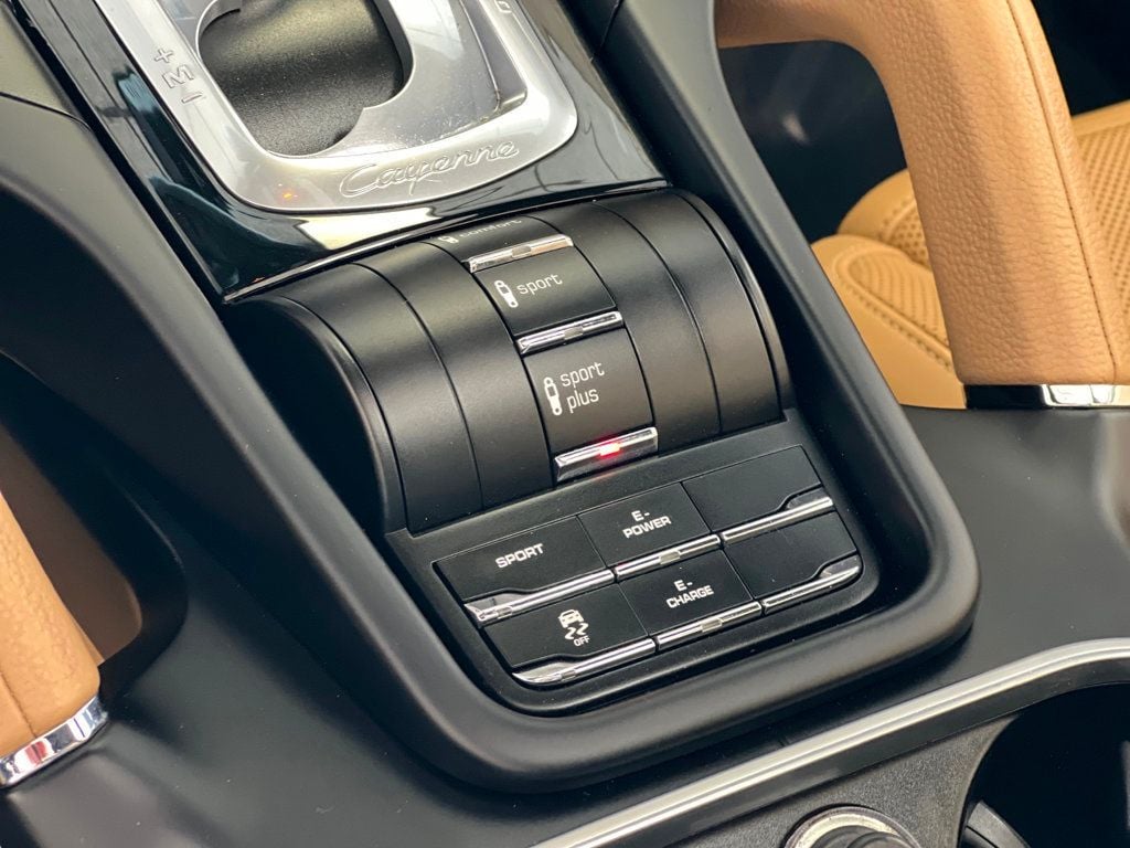 2017 Porsche Cayenne S E-Hybrid AWD - 22830609 - 29