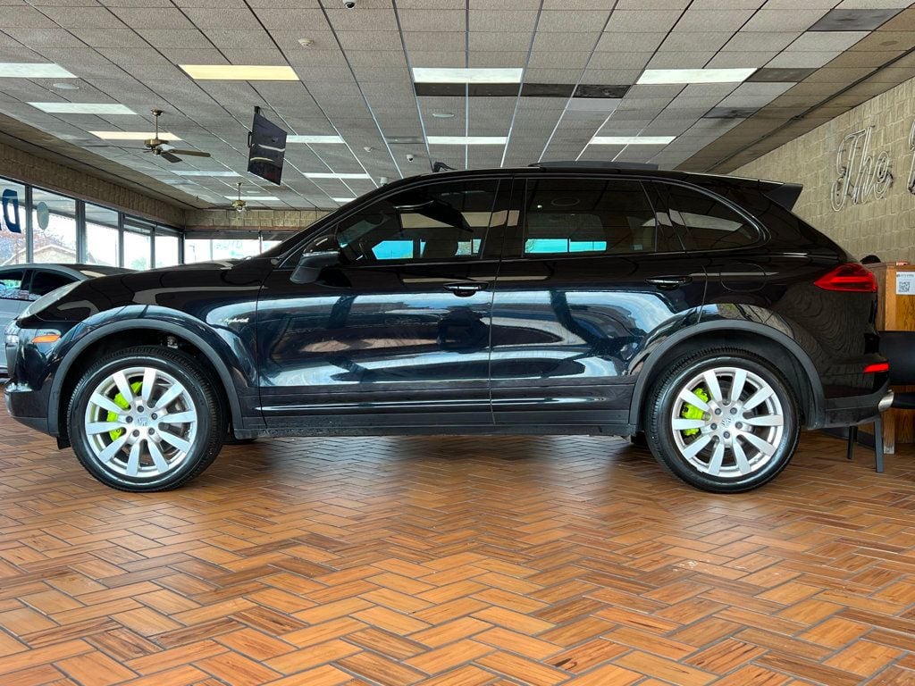2017 Porsche Cayenne S E-Hybrid AWD - 22830609 - 3