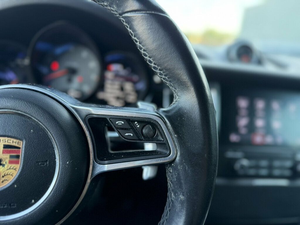 Porsche Macan photo 12