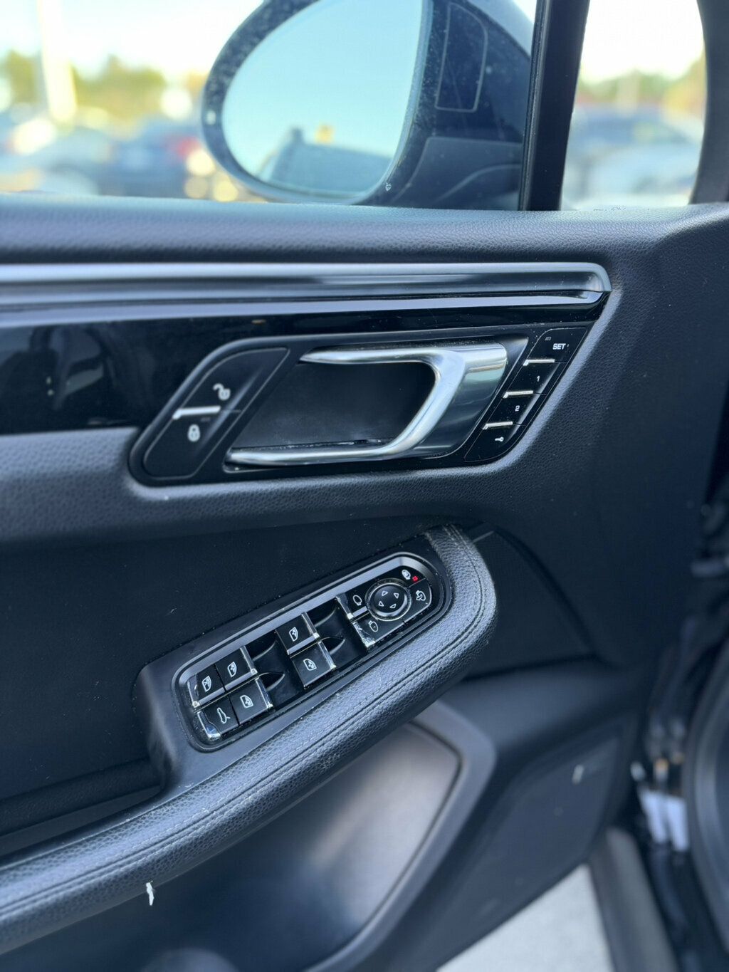 Porsche Macan photo 19