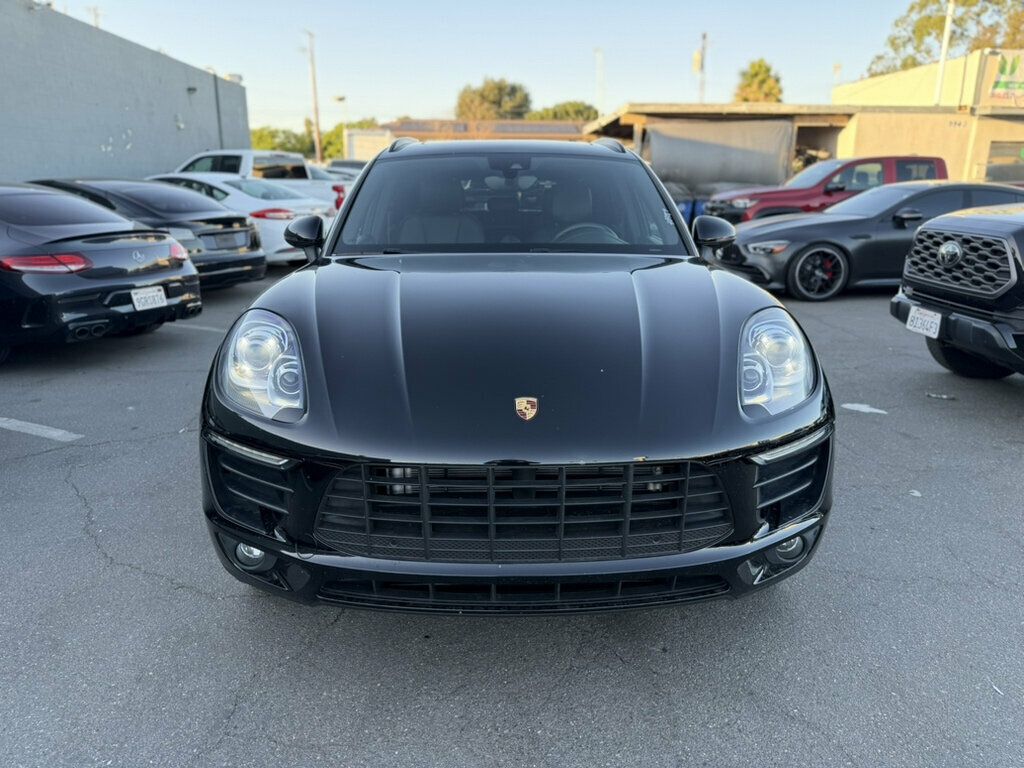 Porsche Macan photo 2