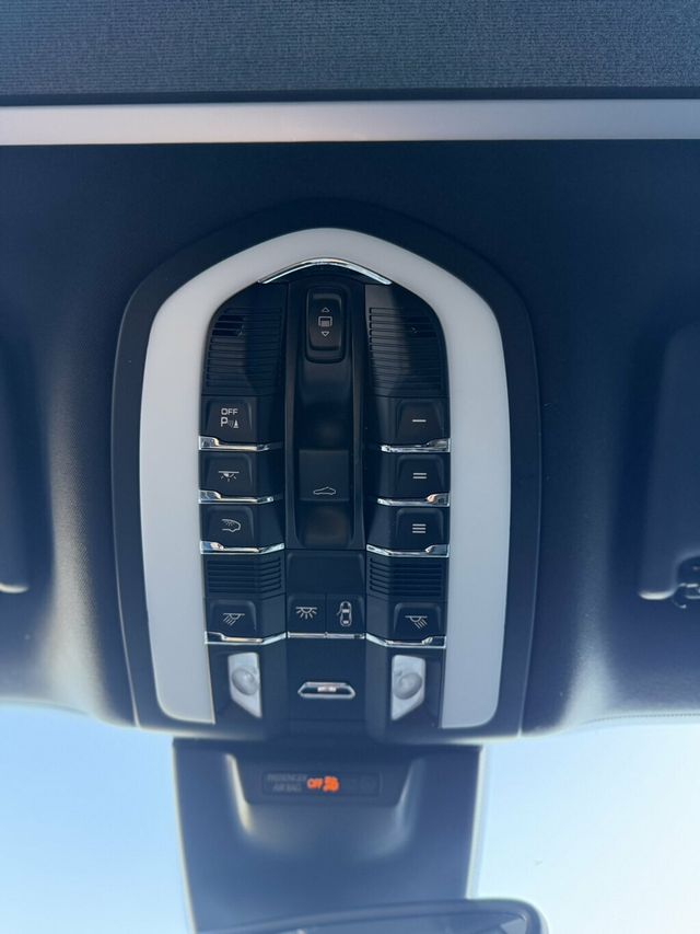 2017 Porsche Macan  - 23095870 - 19