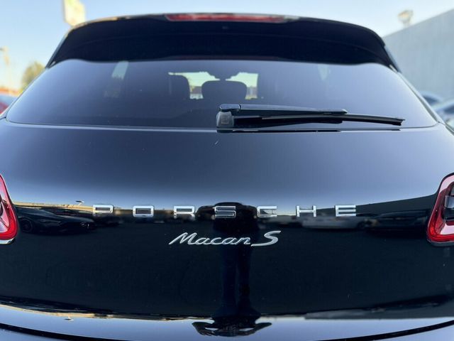 2017 Porsche Macan  - 23095870 - 24