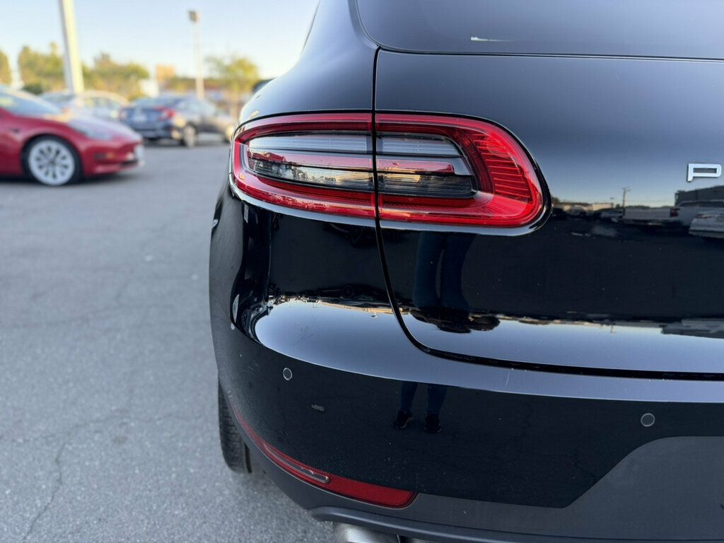 Porsche Macan photo 27