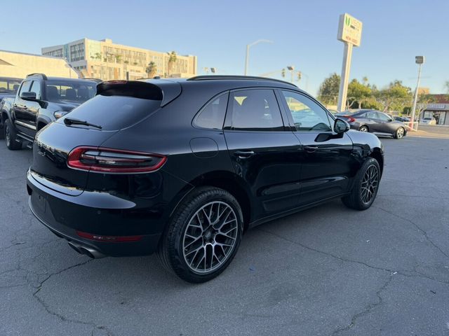 2017 Porsche Macan  - 23095870 - 3