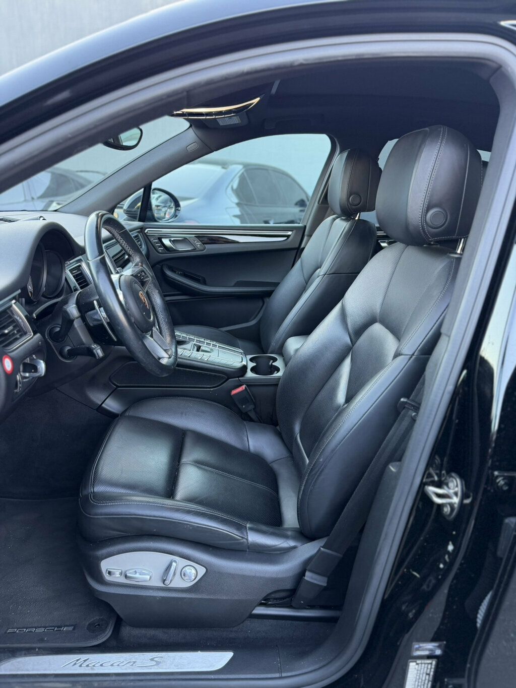 Porsche Macan photo 7