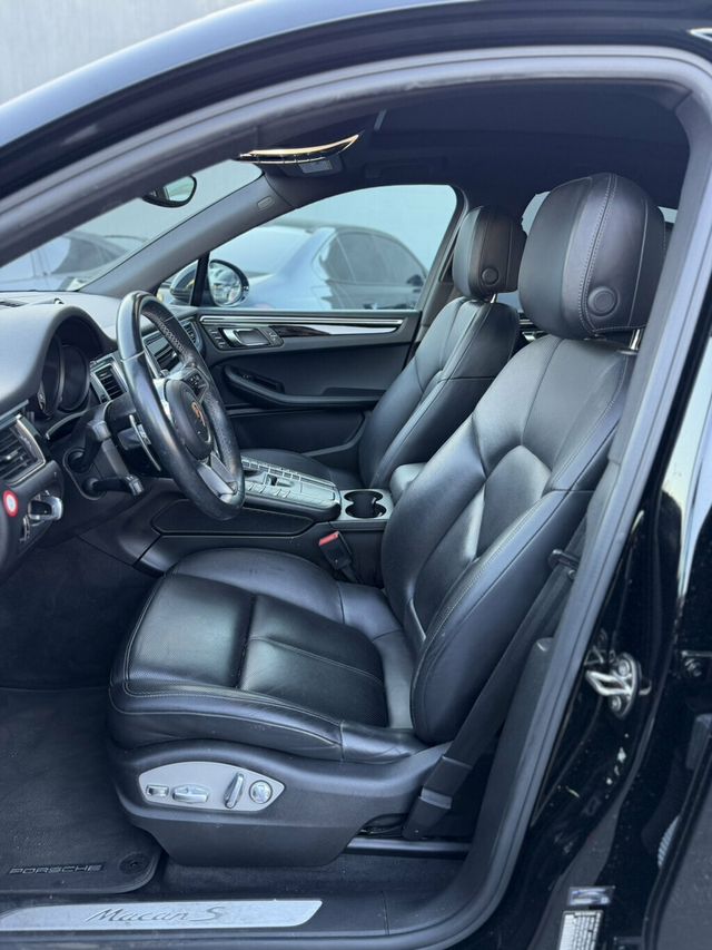 2017 Porsche Macan  - 23095870 - 6