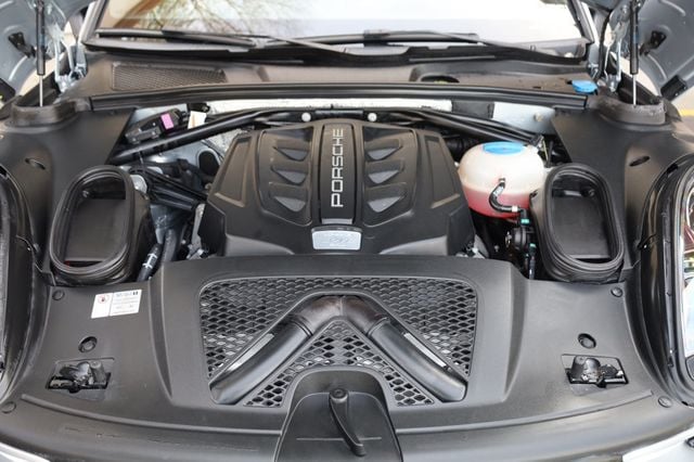 2017 Porsche Macan  - 22969071 - 9