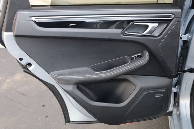 2017 Porsche Macan  - 22969071 - 15