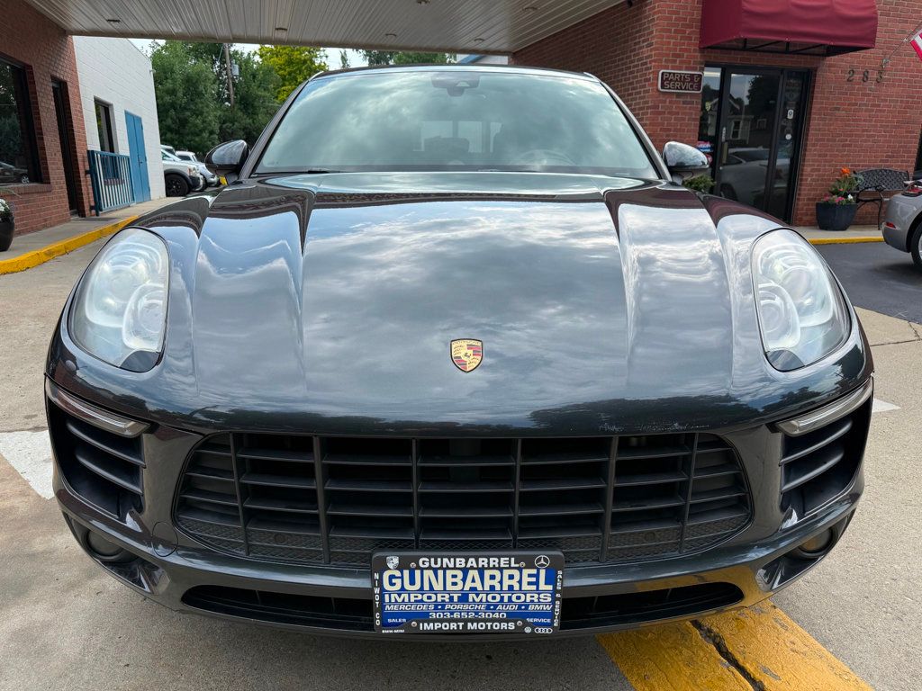 2017 Porsche Macan photo 2