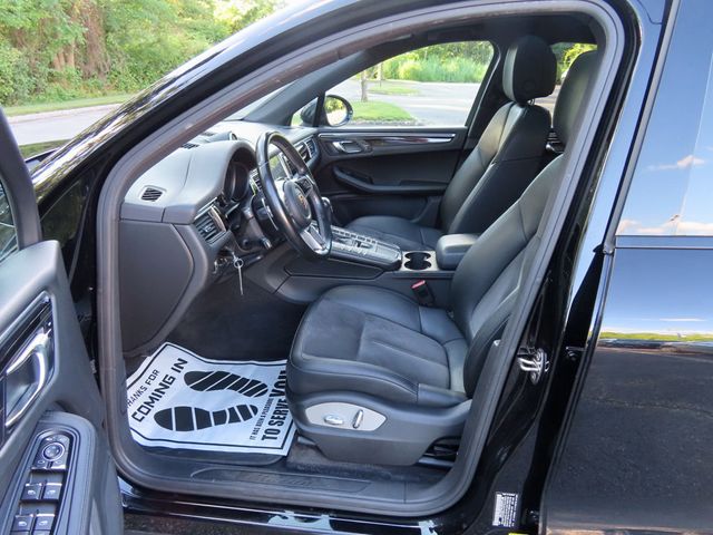 2017 Porsche Macan AWD - 23044444 - 19