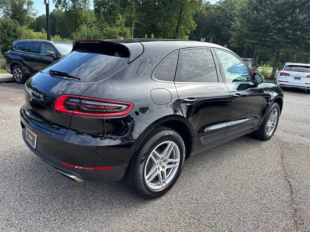 2017 Porsche Macan photo 6