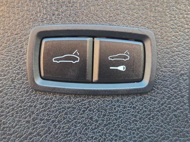 2017 Porsche Macan AWD - 22891541 - 16