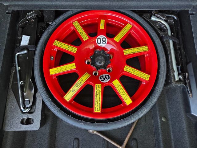 2017 Porsche Macan AWD - 22891541 - 17