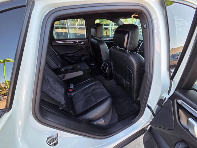 2017 Porsche Macan AWD - 22891541 - 22