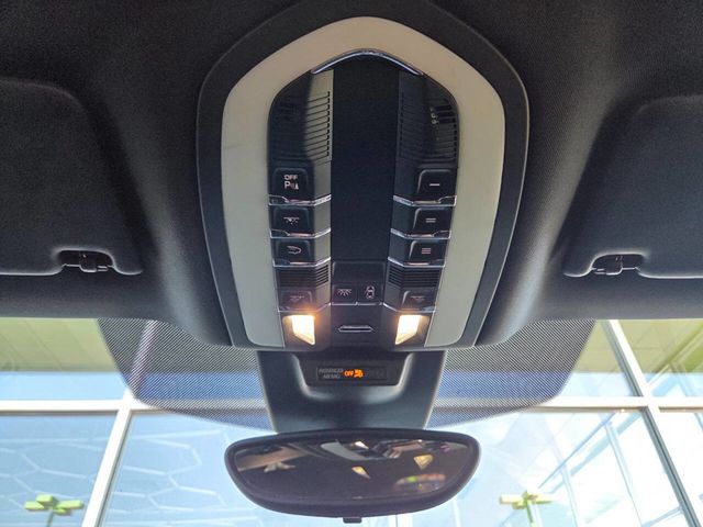 2017 Porsche Macan AWD - 22891541 - 28