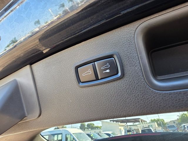 2017 Porsche Macan AWD - 22933716 - 12