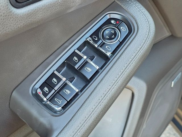 2017 Porsche Macan AWD - 22933716 - 23