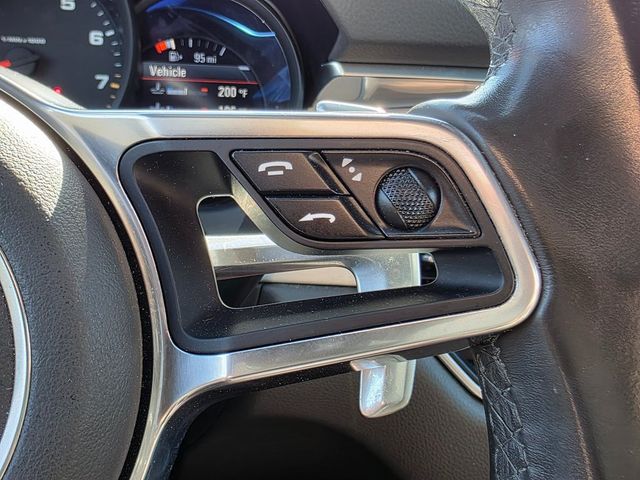 2017 Porsche Macan AWD - 22933716 - 28