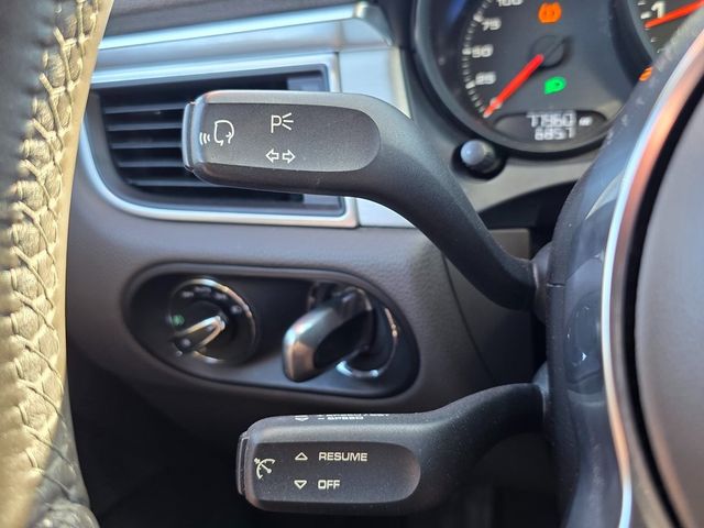 2017 Porsche Macan AWD - 22933716 - 38