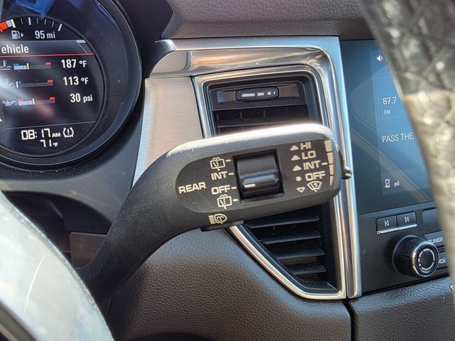 2017 Porsche Macan AWD - 22933716 - 39