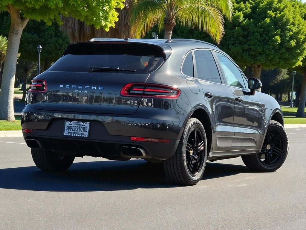 2017 Porsche Macan AWD - 22933716 - 5