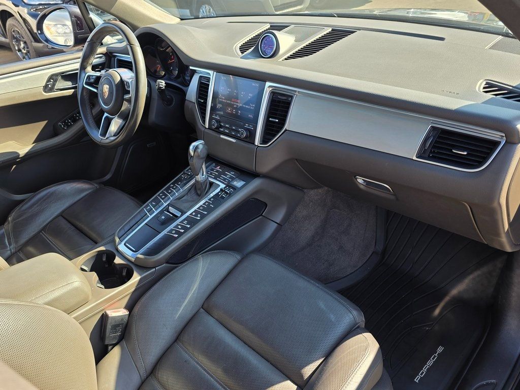 2017 Porsche Macan AWD - 22933716 - 7